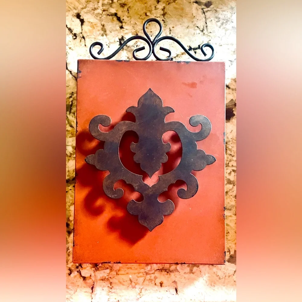 Southern Living wall decor - Picture 4 of 6